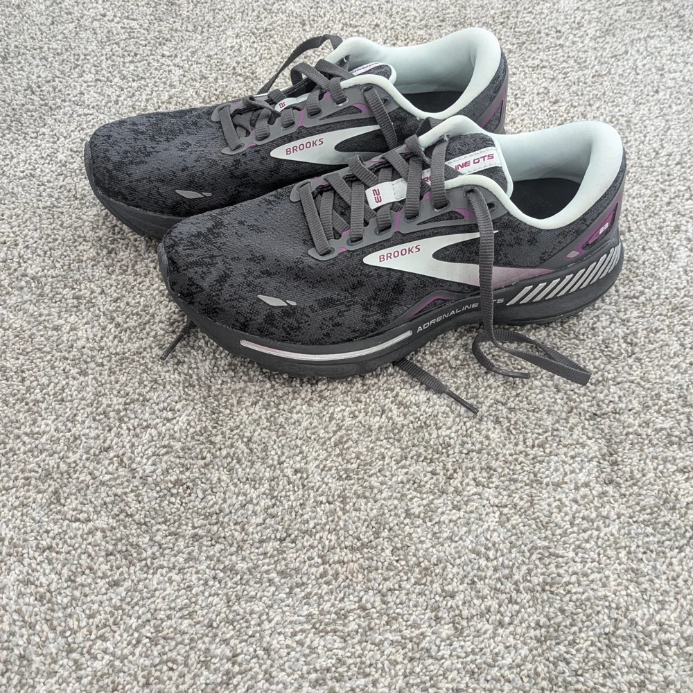 Brooks Adrenaline Gts 23 Women's Athletic Sneakers Shoes Tennis Shoes Size 6.5 - Picture 1 of 7